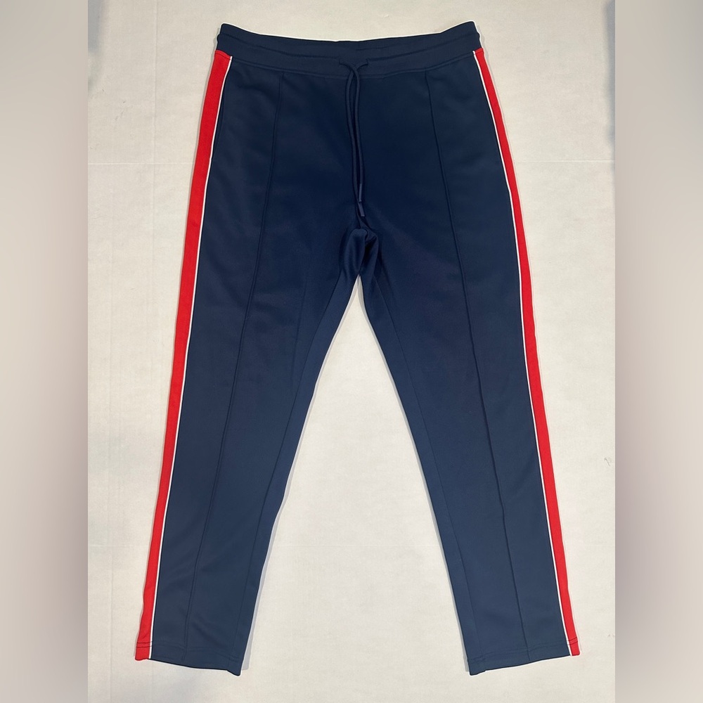 Original Use Men’s Lightweight Pants. Size Medium.